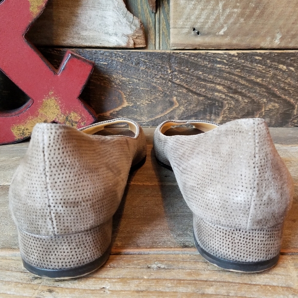 Elegant Bruno Magli Peep Toe Leather Slip On Shoes - Picture 3 of 16